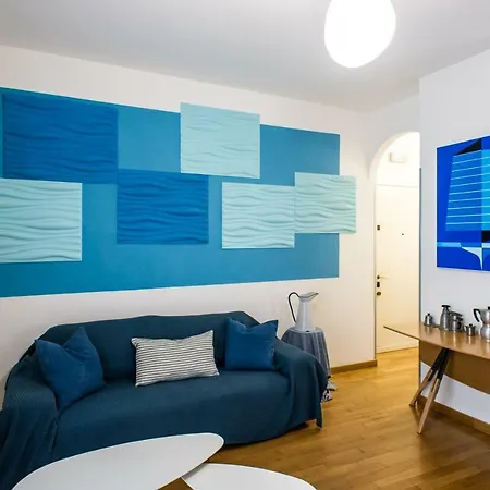 Via Savona, Navigli Apartamento