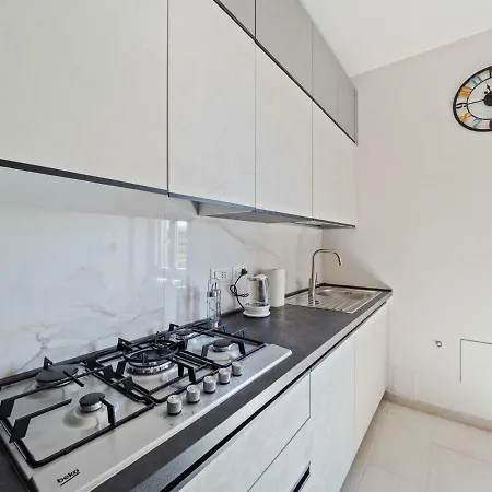 Ugolini Apartment *