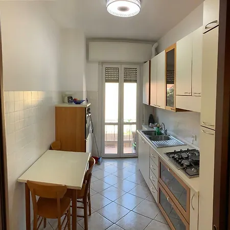 Fegu Милан