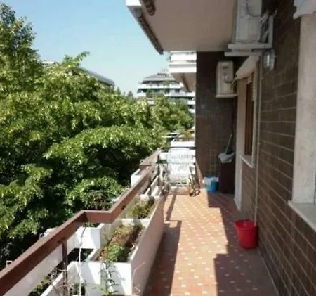 E' Disponibile Afitto Διαμέρισμα