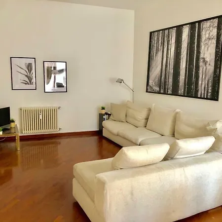 Central Senato Apartman Milánó