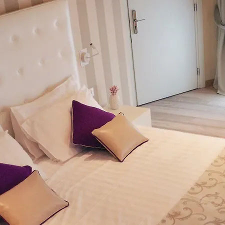 Πανσιόν Duomo