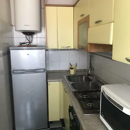 Leoni Charminghouse * מילאנו