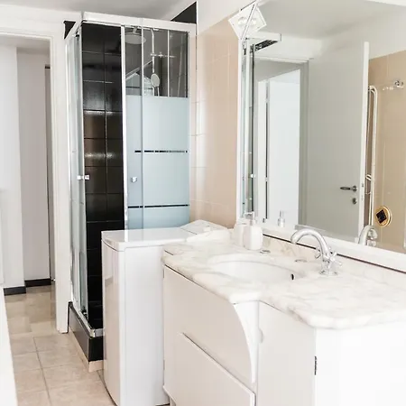 Διαμέρισμα Brand New Flat In Duomo Area *