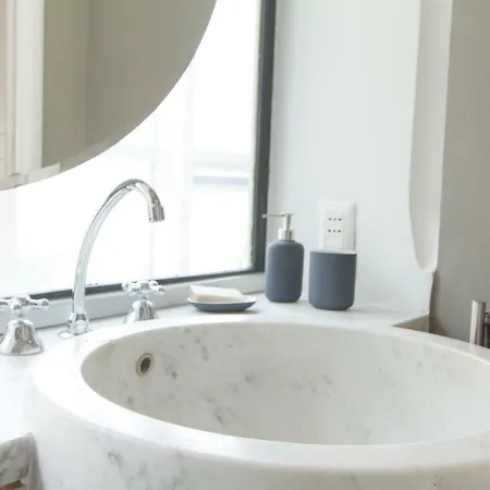 Elegante E Completamente Arredato In Duomo Appartement