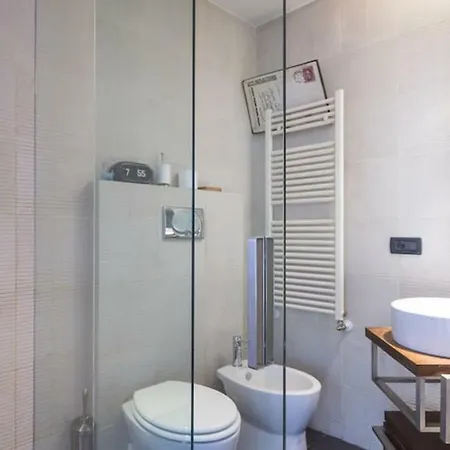 Stunning In The Design District Apartment Milan
