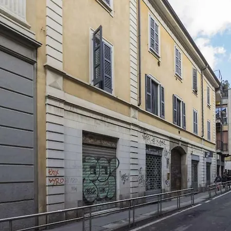 Stunning In The Design District Milan