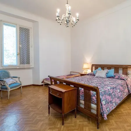 Viale Corsica Apartment Milan