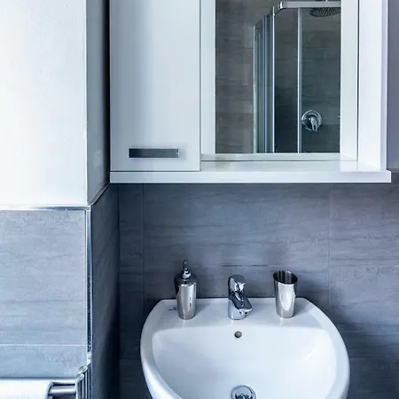 Homey Apartment Milan