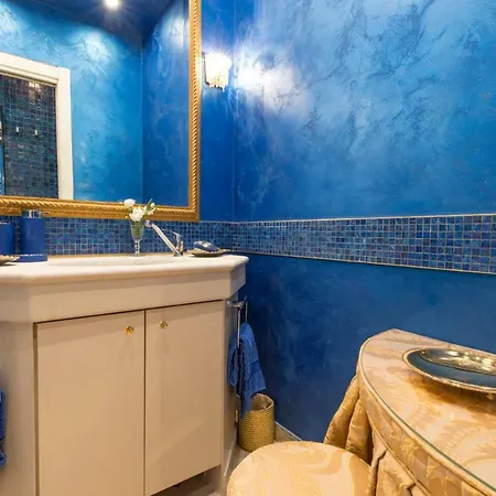 Luxury - Boccaccio Blue Apartment