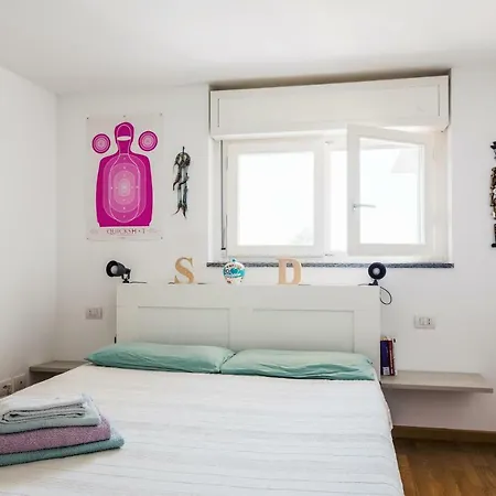 דירה Bright And Spacious In Milan!