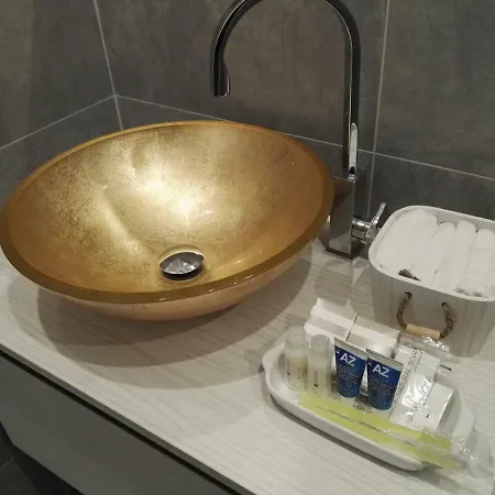 Youhosty - Piranesi 43 *