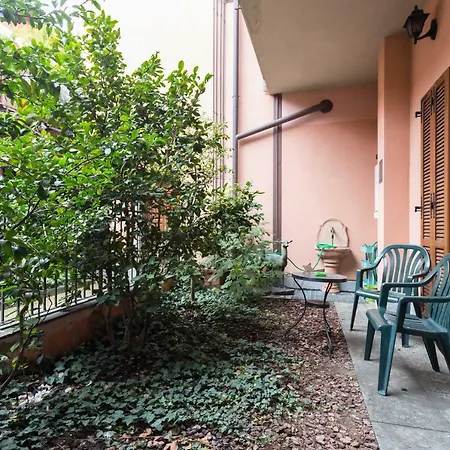 San Siro -caldera, Floreal With Private Garden! Milaan
