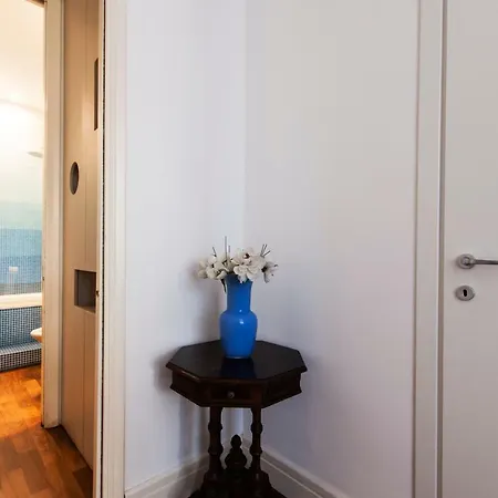 Youhosty - Pisani Small 13 Apartamento Milão