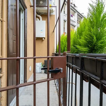 Menabrea Flat Apartment Milan