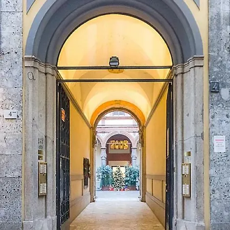 ℒovely & ℰlegant Next To Duomo/missori *