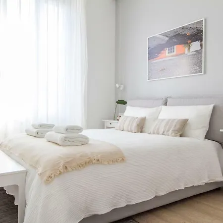 Luxury And Spacious Apartman Milánó