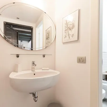 Luxury Fioravanti Apartment *