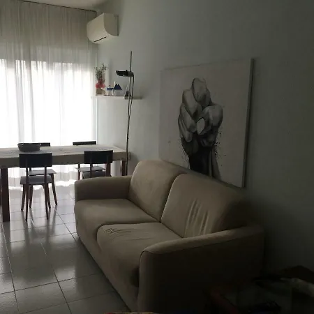 Leoni Charminghouse Apartamento *