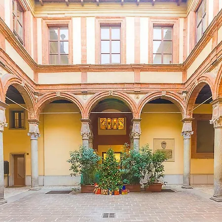 Apartment ℒovely & ℰlegant Next To Duomo/missori Milan