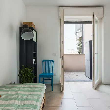 Bright And Spacious In Milan! דירה *