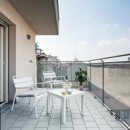 Bright And Spacious In Milan!