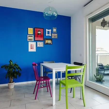 דירה Bright And Spacious In Milan! *