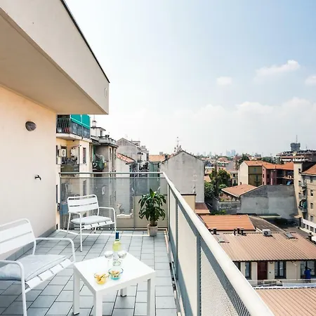 Bright And Spacious In Milan! מילאנו