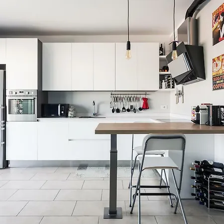 Bright And Spacious In Milan! *