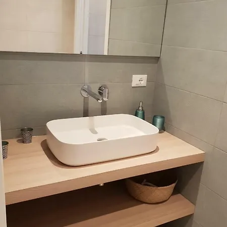 Apartamento 34 Via Giulio Carcano