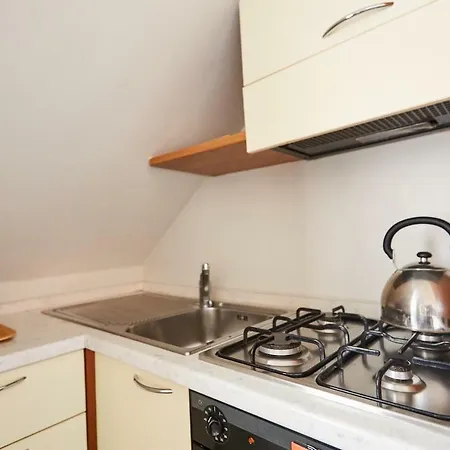 Guesthost - Con Balcone Per 2 Persone Apartamento