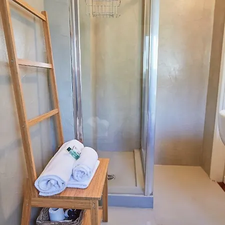 Guesthost - Con Balcone Per 2 Persone *