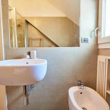 Apartamento Guesthost - Con Balcone Per 2 Persone