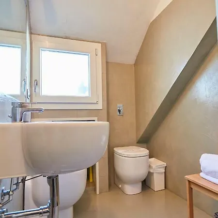 Guesthost - Con Balcone Per 2 Persone