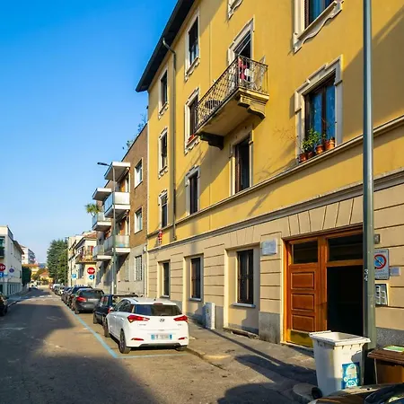 Apartamento Legnone B Flat *