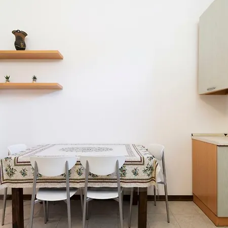 Legnone B Flat Apartamento