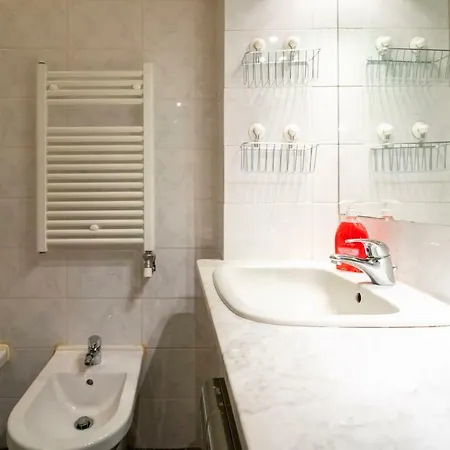 Legnone B Flat Apartamento *