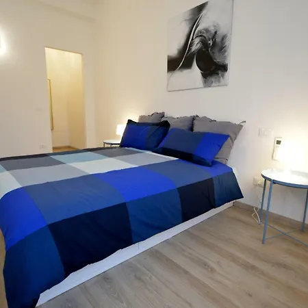 34 Via Giulio Carcano Apartamento *