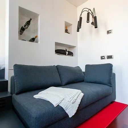 Lux Studio * Milán