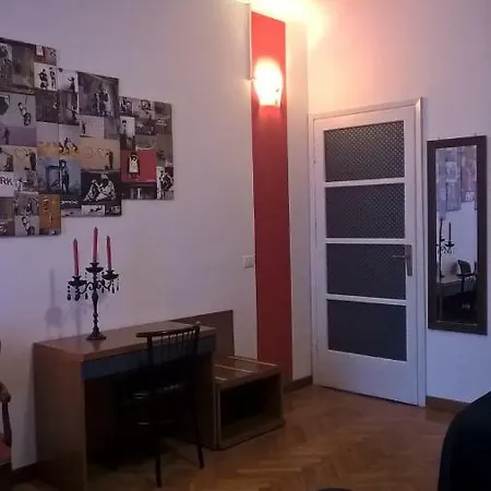 לינה וארוחת בוקר El Paso 3*