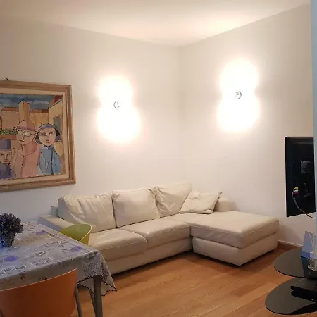 Апартаменты Porta Romana Maison De Charme With Balcony *
