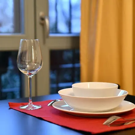 Flat With Private Garden- Direct Metro Connection To Duomo In 15 Min * Mediolan