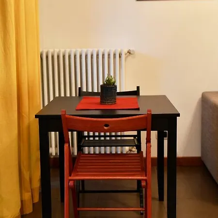 Flat With Private Garden- Direct Metro Connection To Duomo In 15 Min