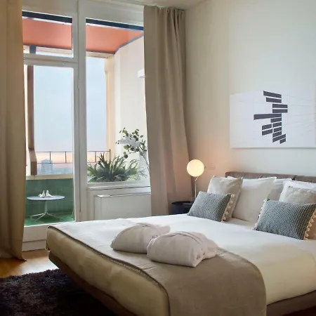 Domux Torre Velasca Aparthotel 2*