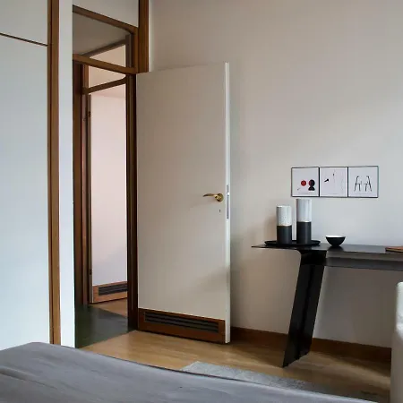 Domux Torre Velasca Aparthotel 2*