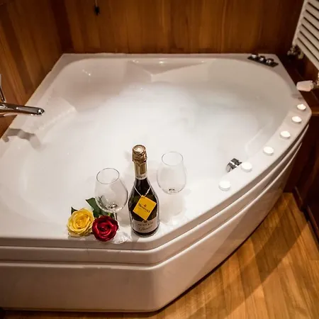 Airguest Crocetta Loft * Milan