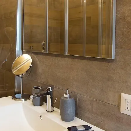 Industrial Near Duomo Lejlighed *