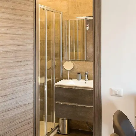 Industrial Near Duomo Lejlighed *