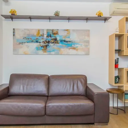 Amazing & Modern Apt In The Center Daire