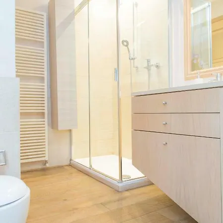 Amazing & Modern Apt In The Center Апартаменты